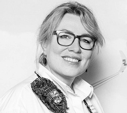 Катя Карлинг